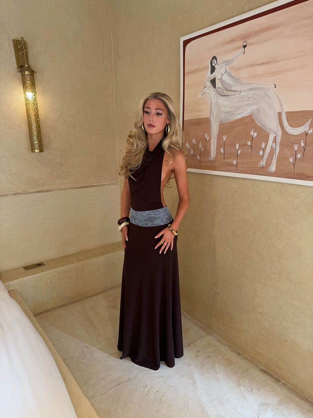 Skyla maxi dress with open back - Brown/blue