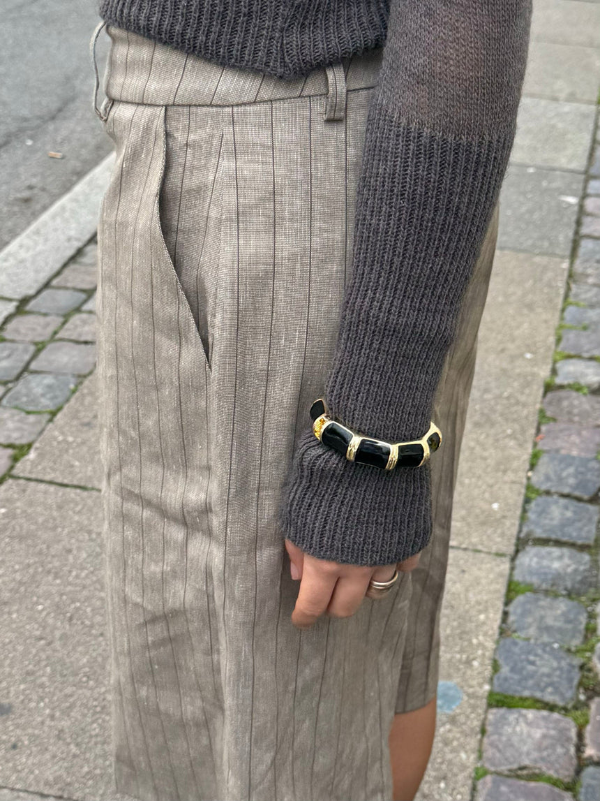 Eivora bracelet with stripes – Black/gold