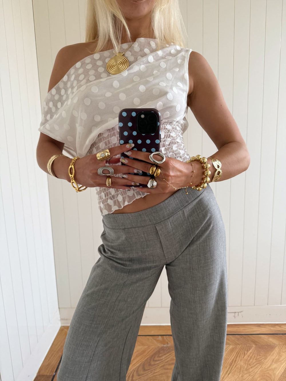 Scandivv mesh top with polka dots – White