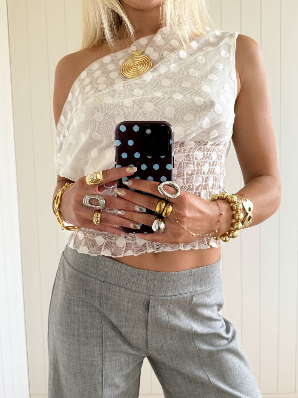 Scandivv mesh top with polka dots – White