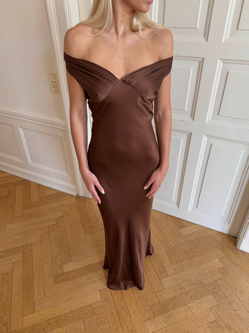 Andie off shoulder satin dress - Brown