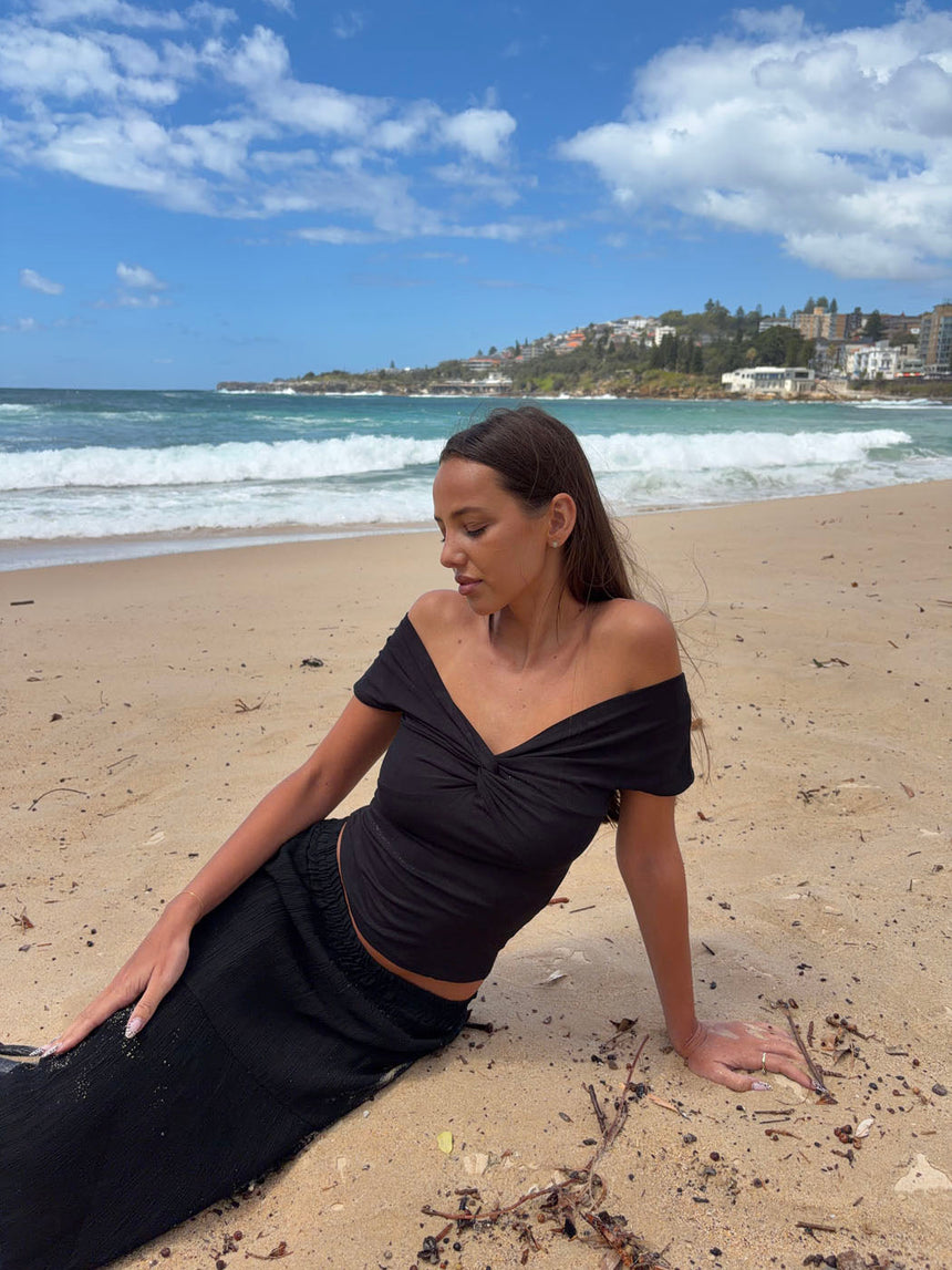 Abigail off shoulder top - Black