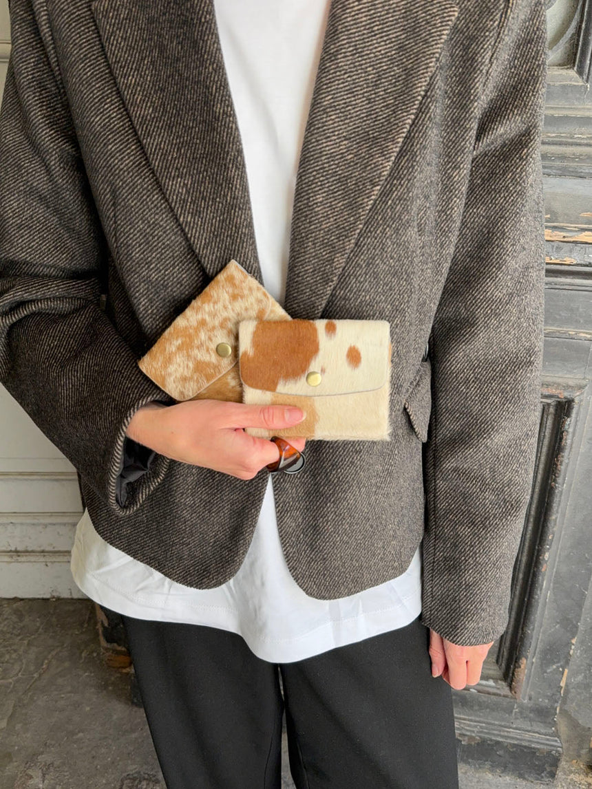 Elva cowhide wallet with zipper and button - Caramel