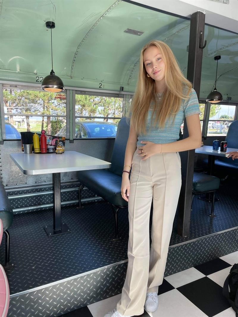 Classic wide pants - light beige