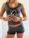 Scandivv shorts with ruffles - Grey