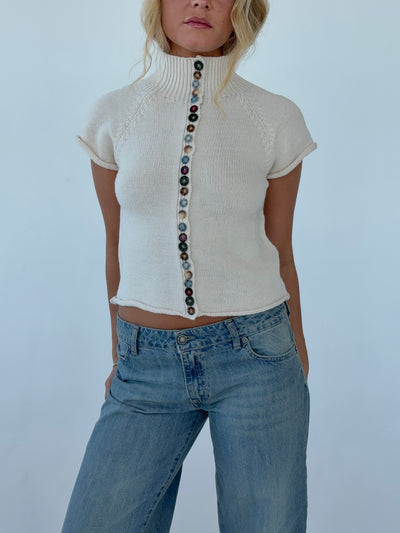 Short-sleeved