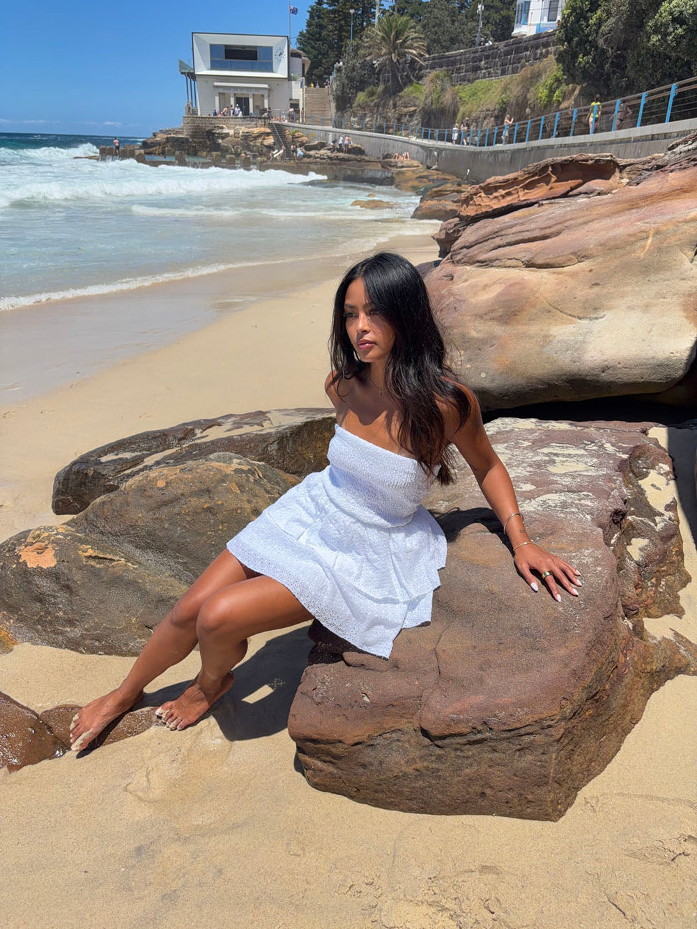 Lissy smock dress - White embroidery