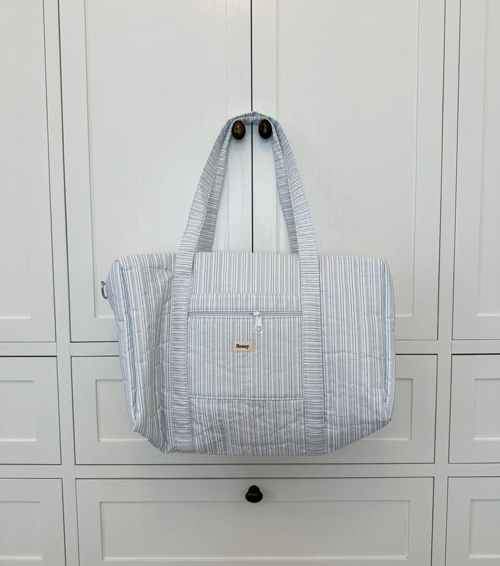 Honey large bag with crossbody strap – White with blue stripes