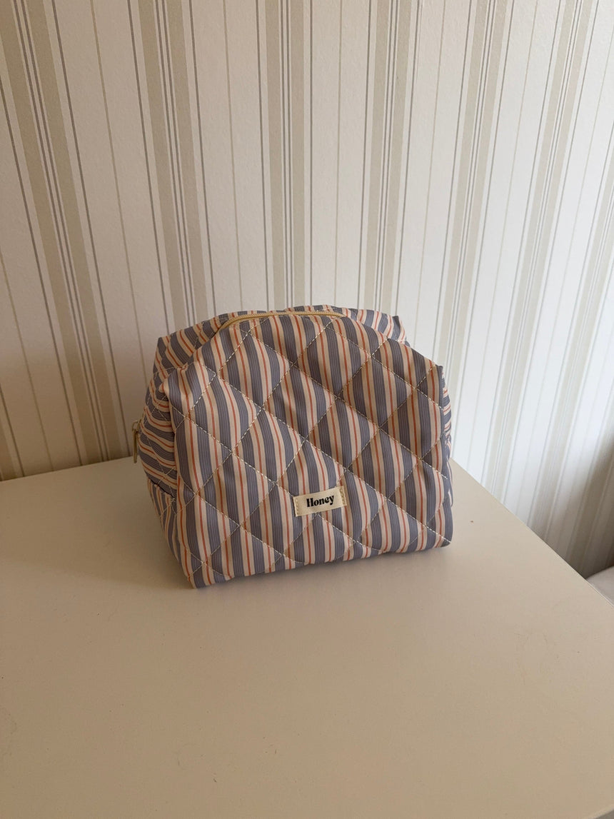 Honey large toiletry bag – Light blue stripes