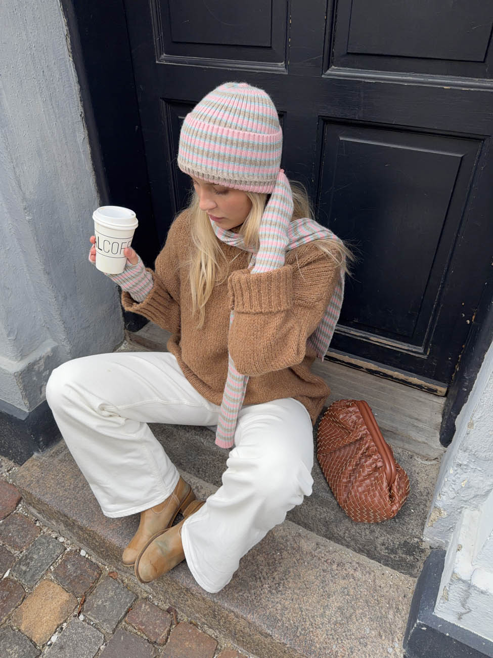 Haze beanie with stripes – Pink/beige/blue