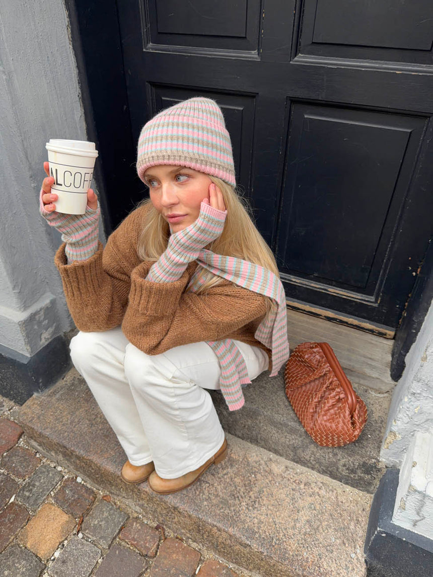 Haze beanie with stripes – Pink/beige/blue