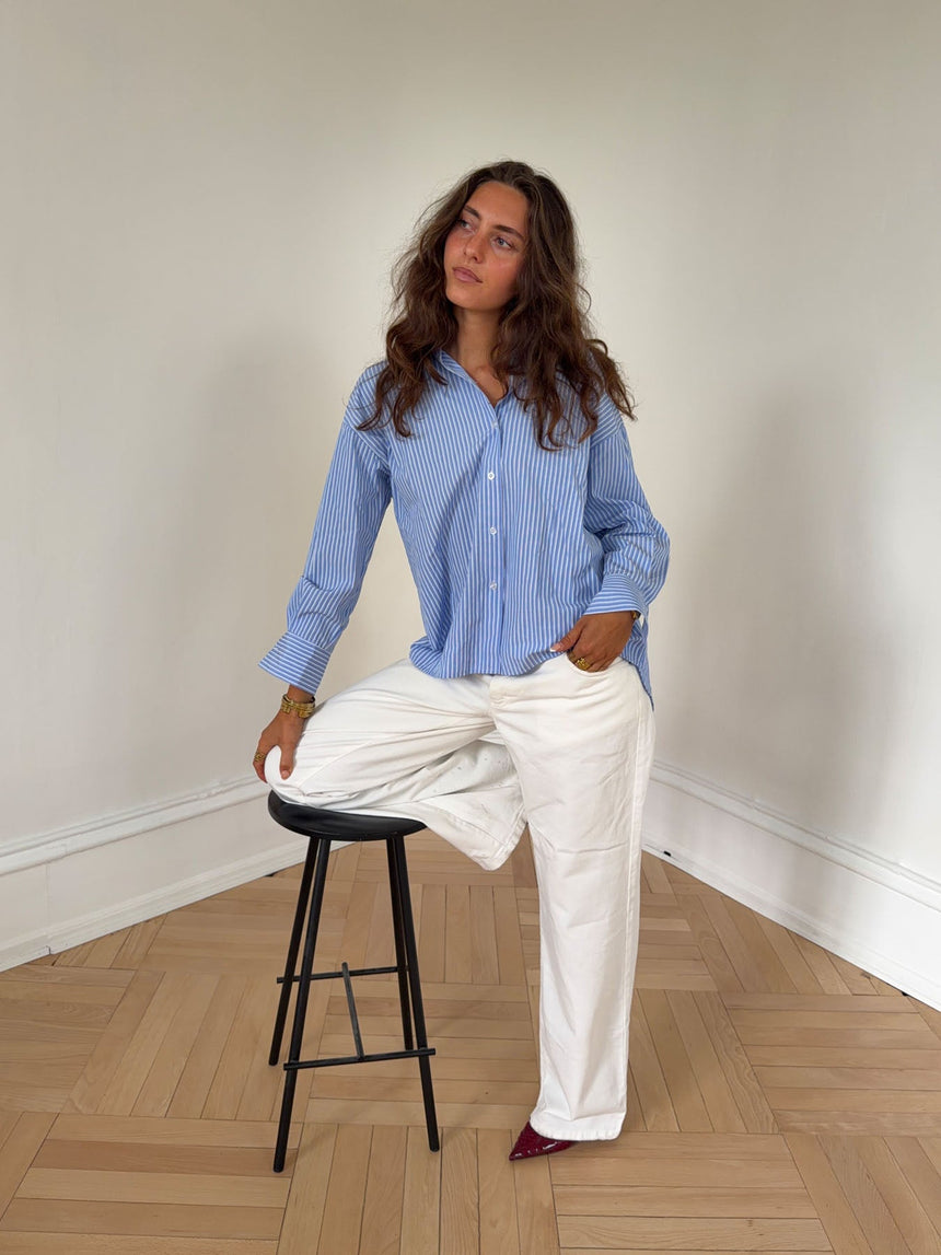 Vicka striped shirt with open back - Light blue/white