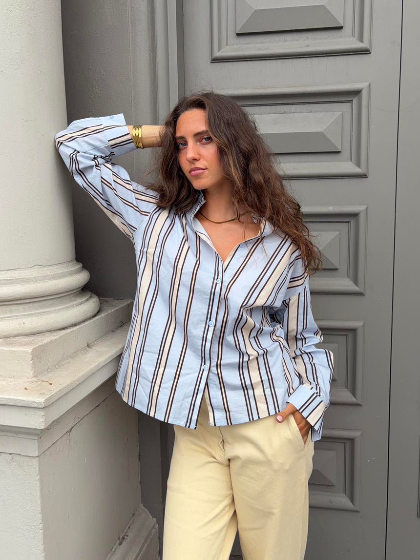Miki striped shirt with open back - Light blue/beige