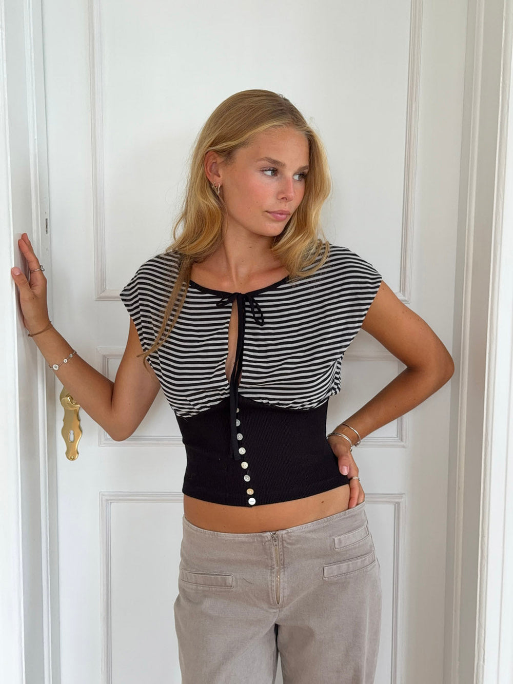 Bianca striped top with details - Black/White