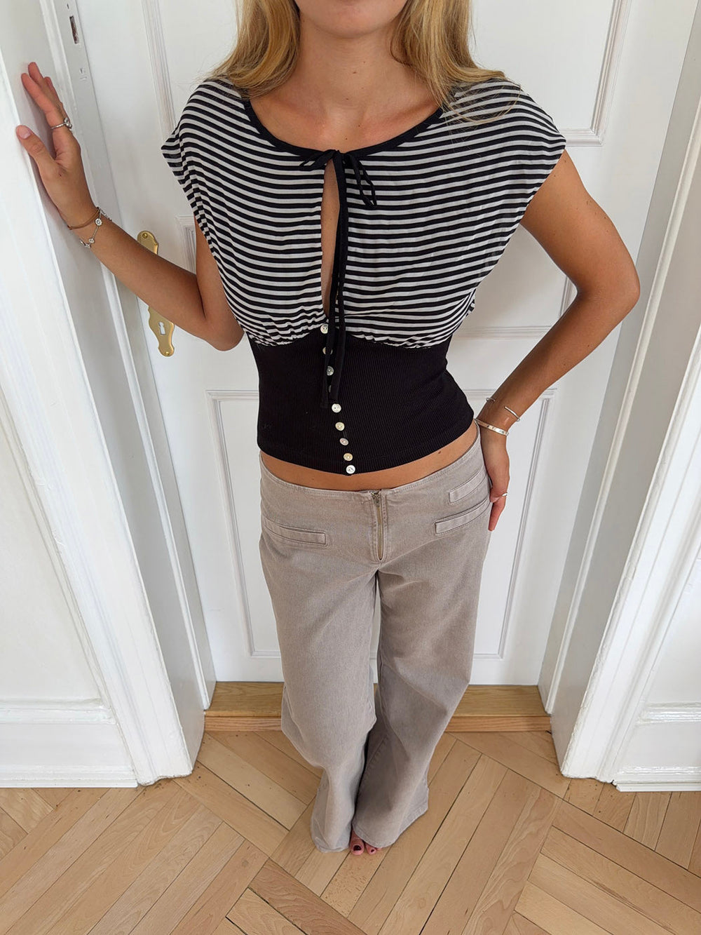 Bianca striped top with details - Black/White