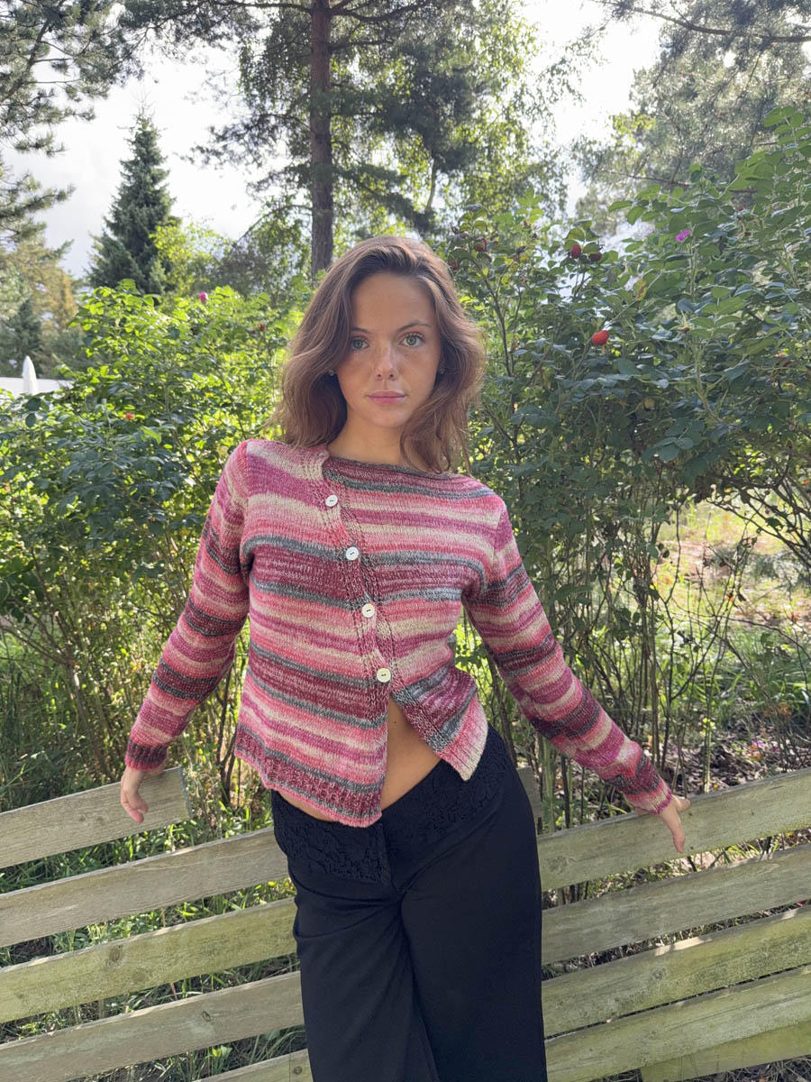 Bernie knit with buttons and stripes - Pink