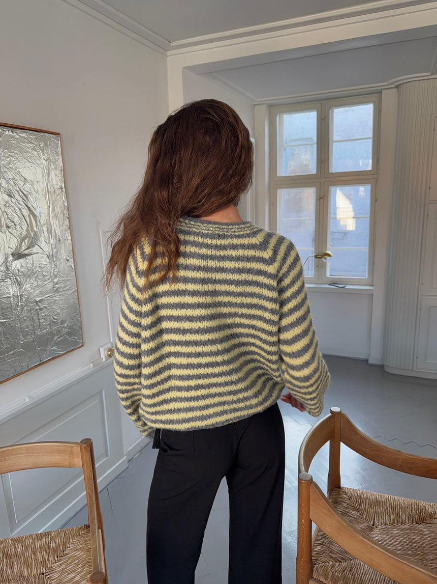 Zeya knit with stripes - Yellow/grey