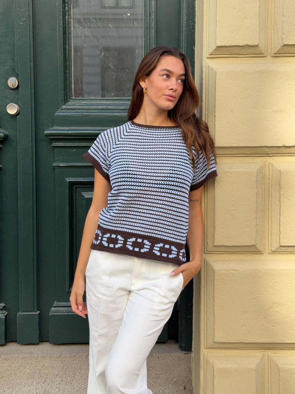 Alfi knitted striped T-shirt - White/brown