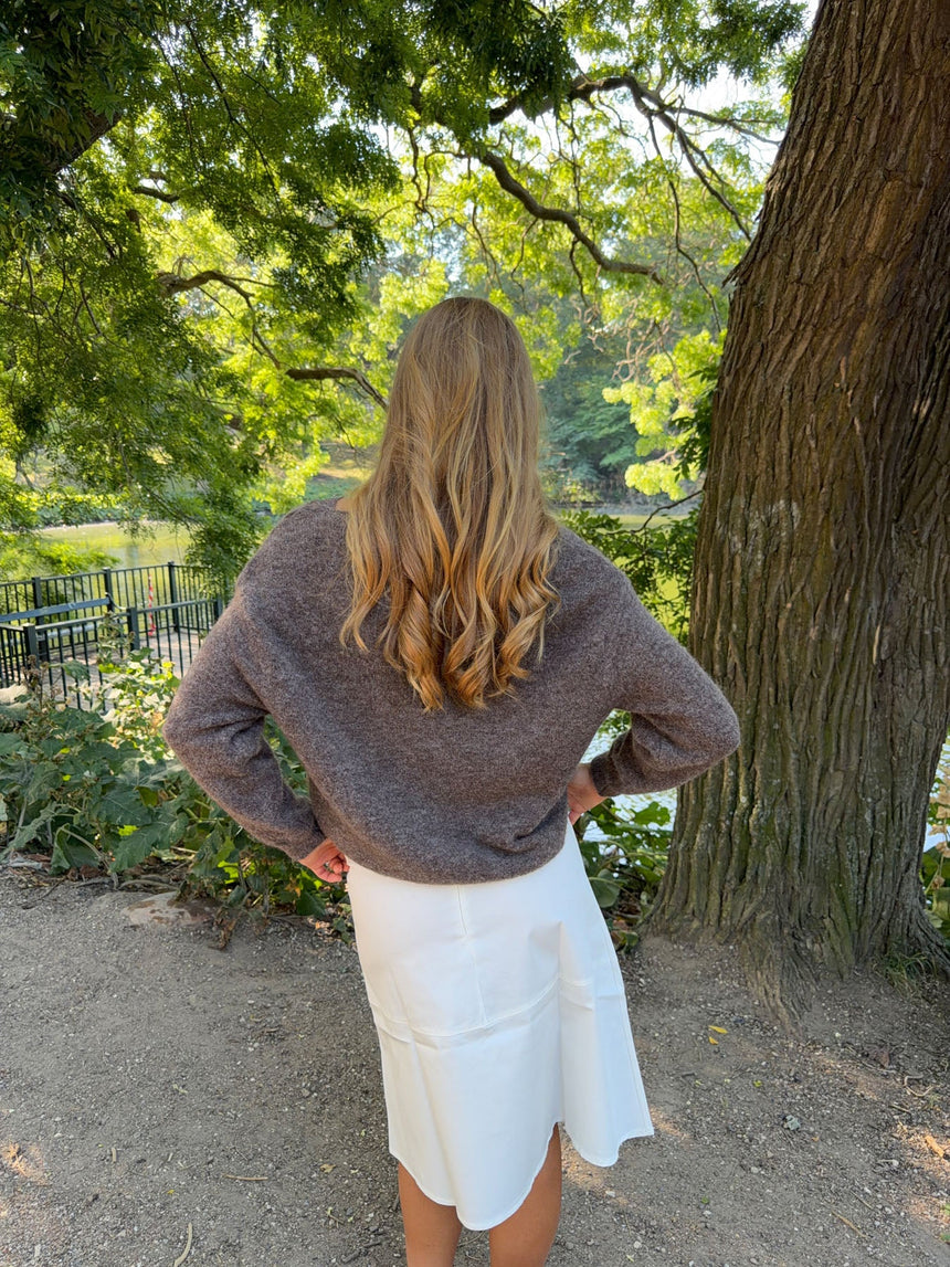 Stina knit with lace details - Brown