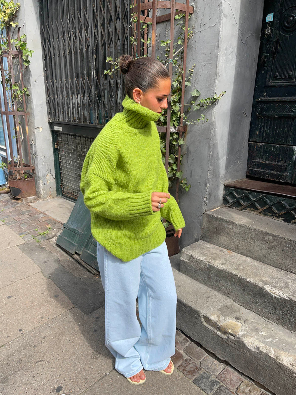 Valdamara oversized turtleneck Lime Green Designbysi.se Valdamara oversized turtleneck Lime Green Designbysi.se