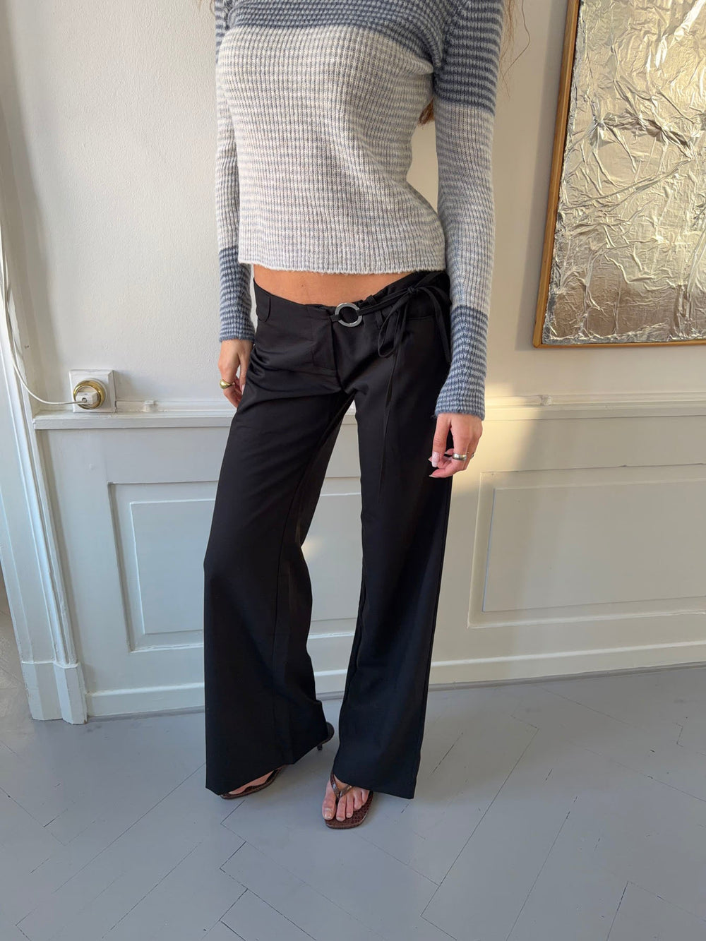 Vinna suit trousers with metal ring – Black