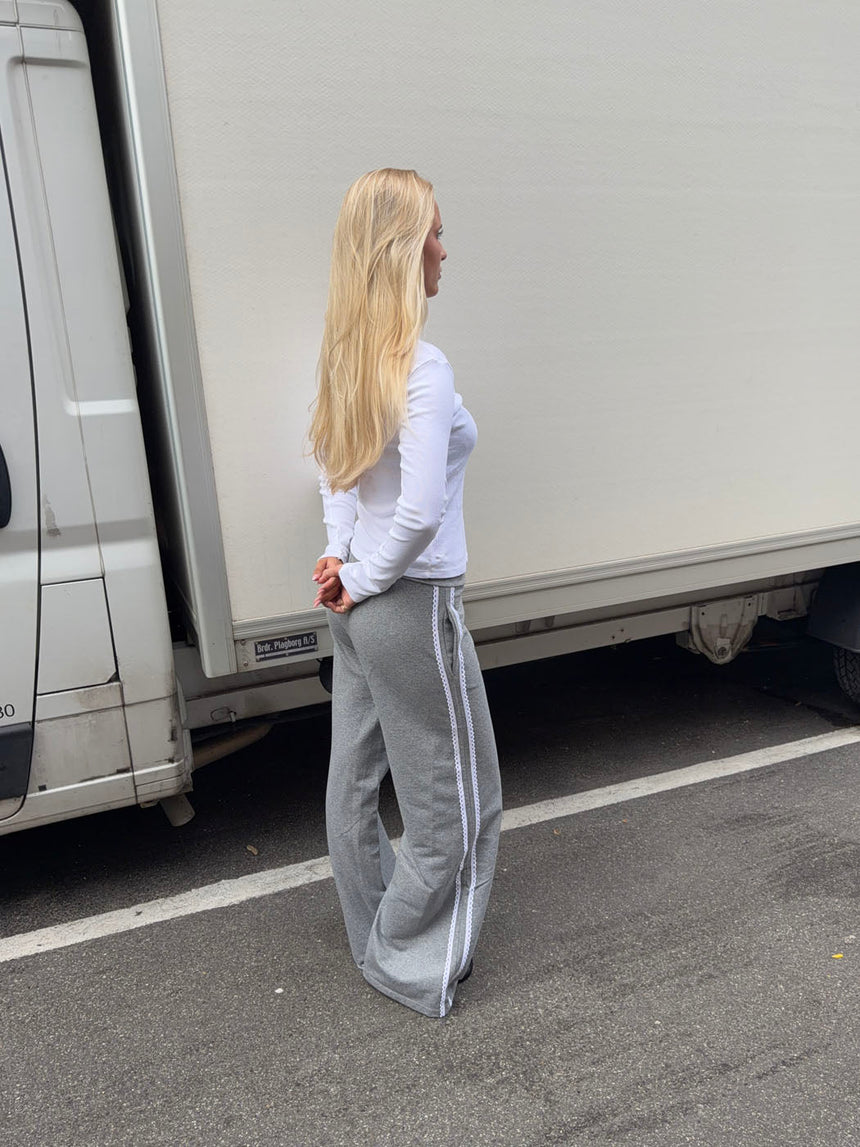 Janny sweatpants with lace - Grey