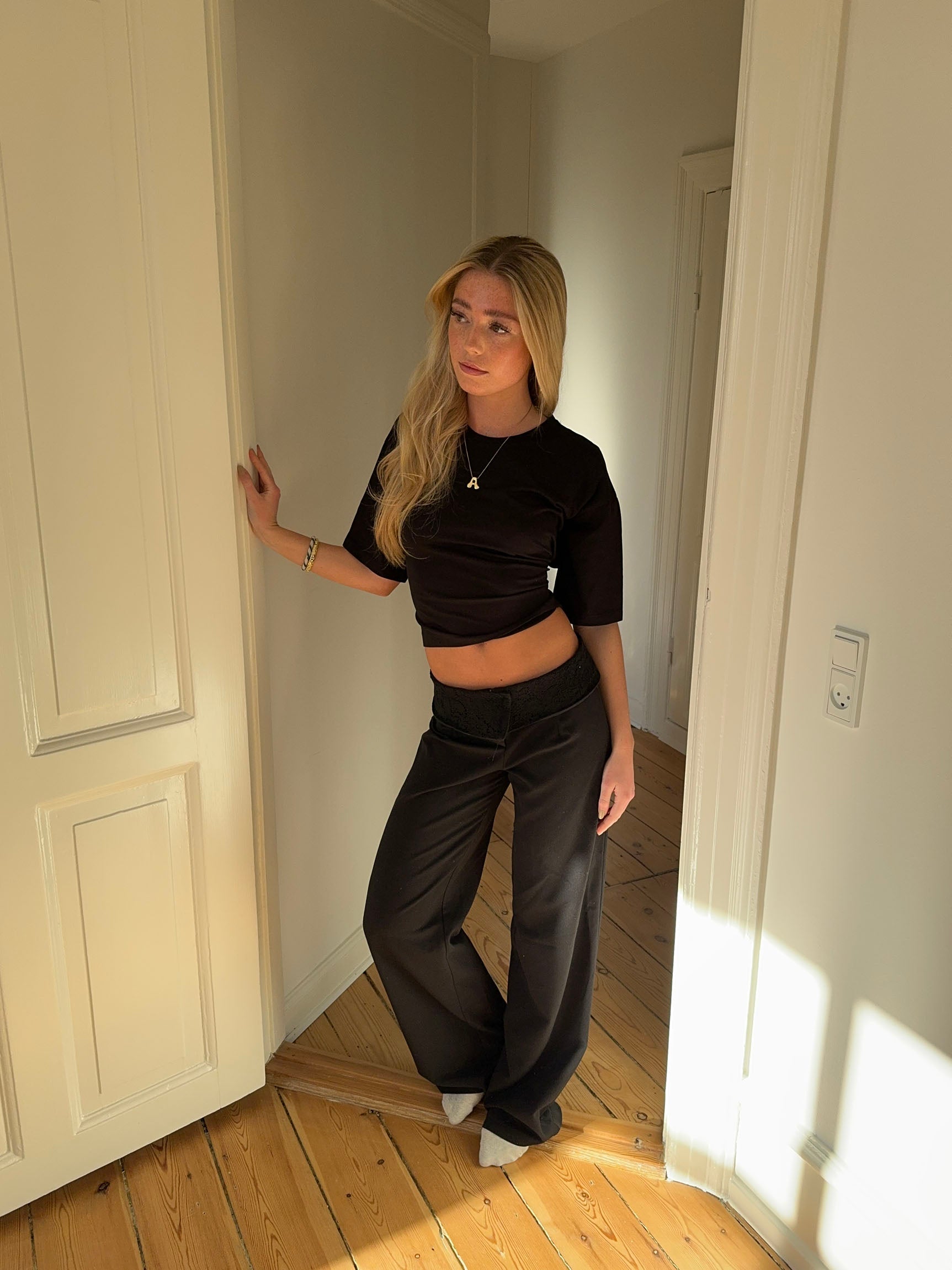Conida tailored t-shirt with ties - Black – Designbysi.se