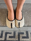 Elivia split toe ballerina with polka dots - White/black