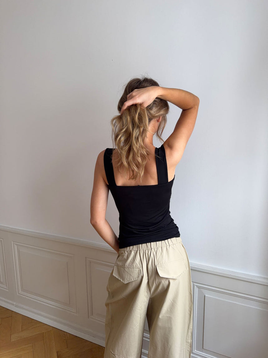 Mandaline top with lace detail - Black
