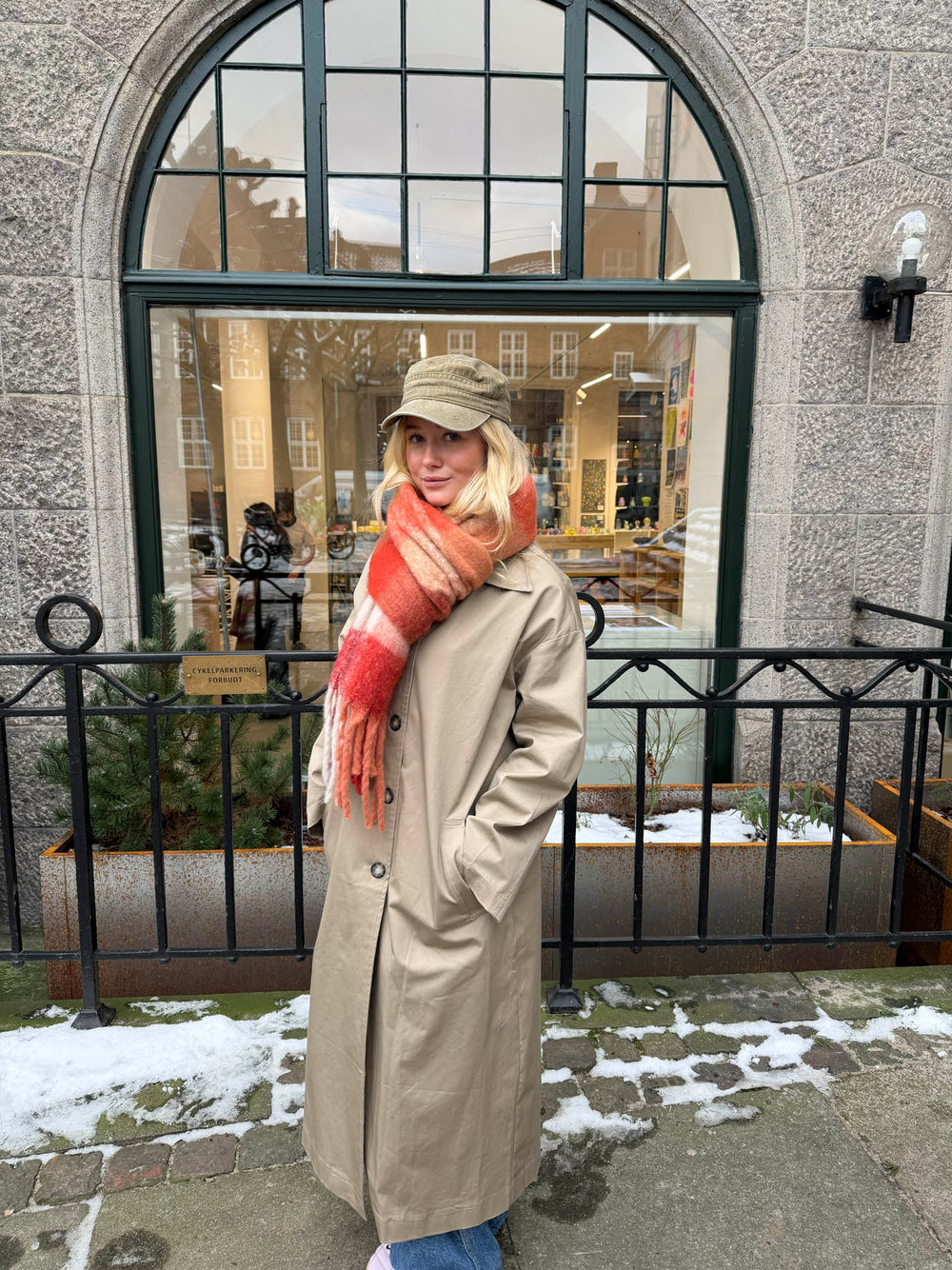 Gale scarf - Red/brown/white