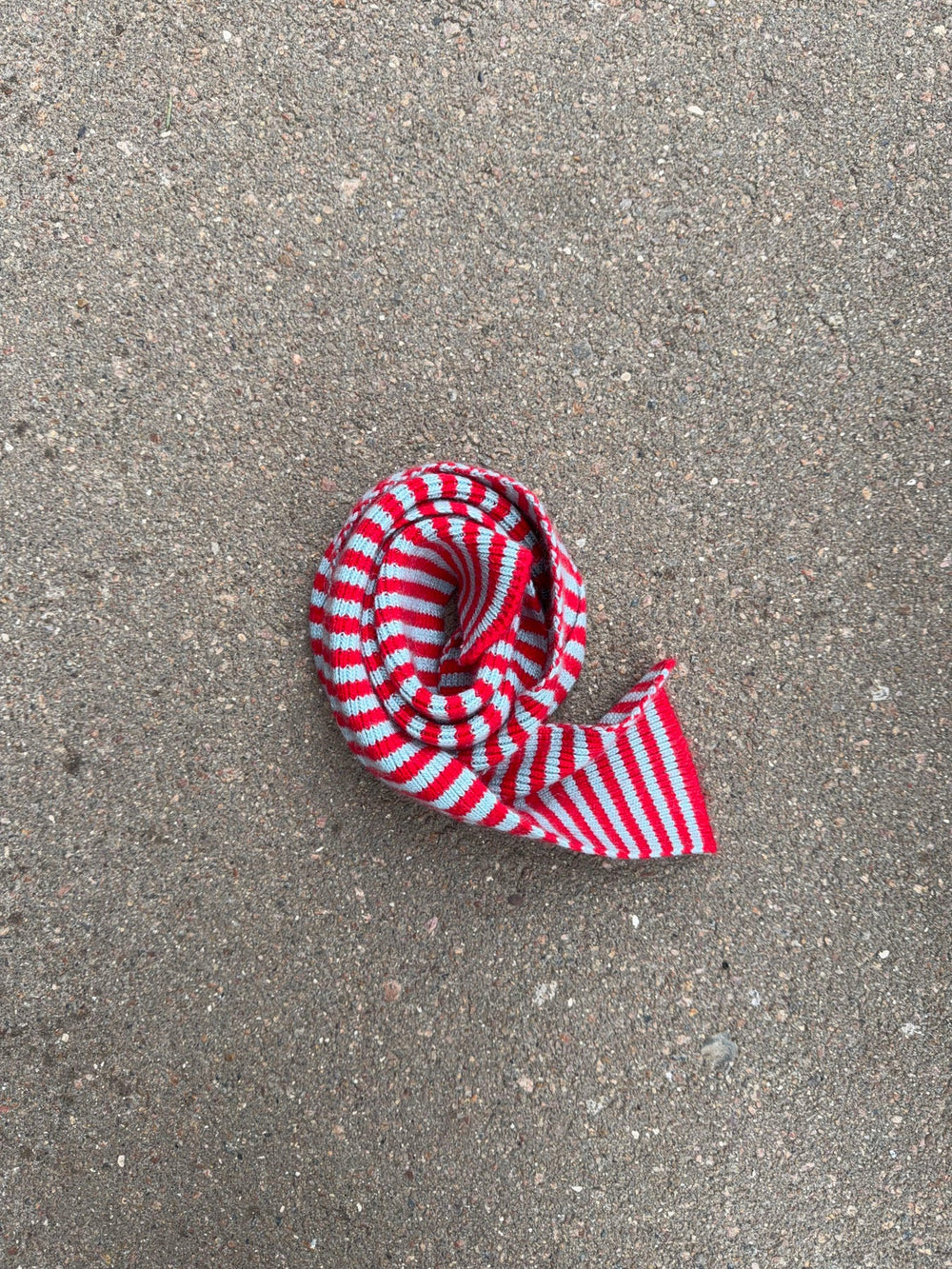 Suba scarf with stripes – Red/blue