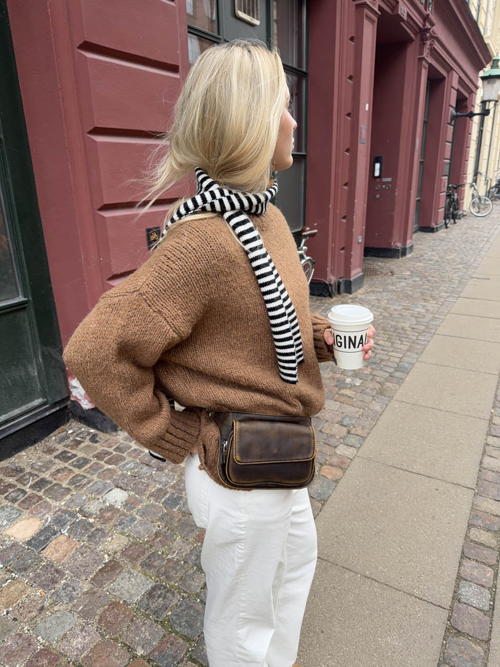 Suba scarf with stripes - Black/white