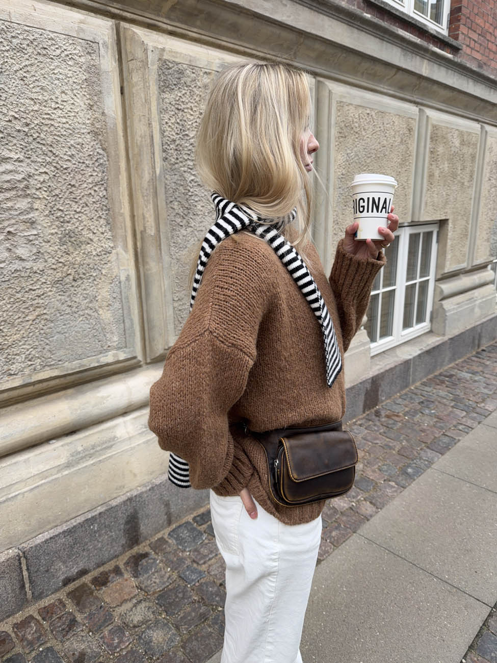 Suba scarf with stripes - Black/white