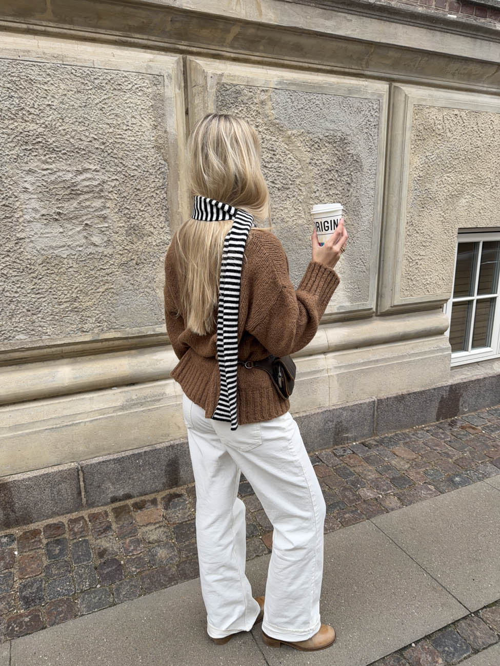 Suba scarf with stripes - Black/white