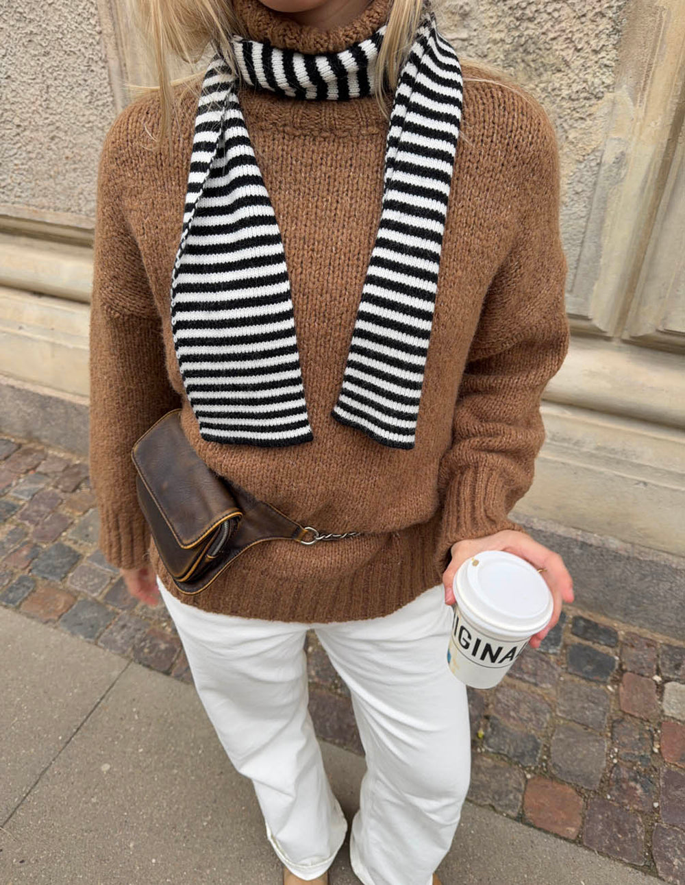 Suba scarf with stripes - Black/white