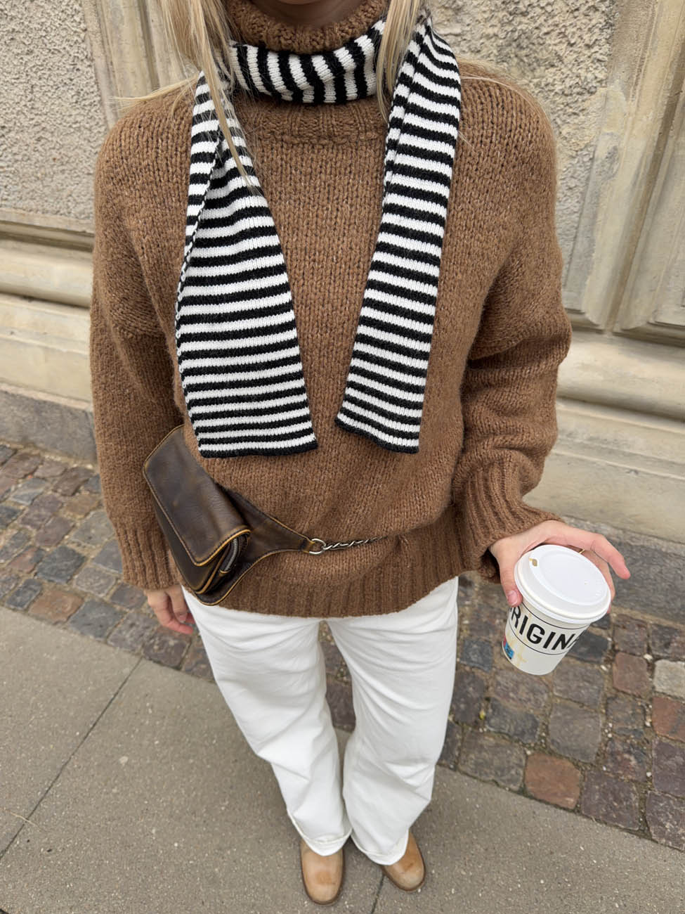 Suba scarf with stripes - Black/white