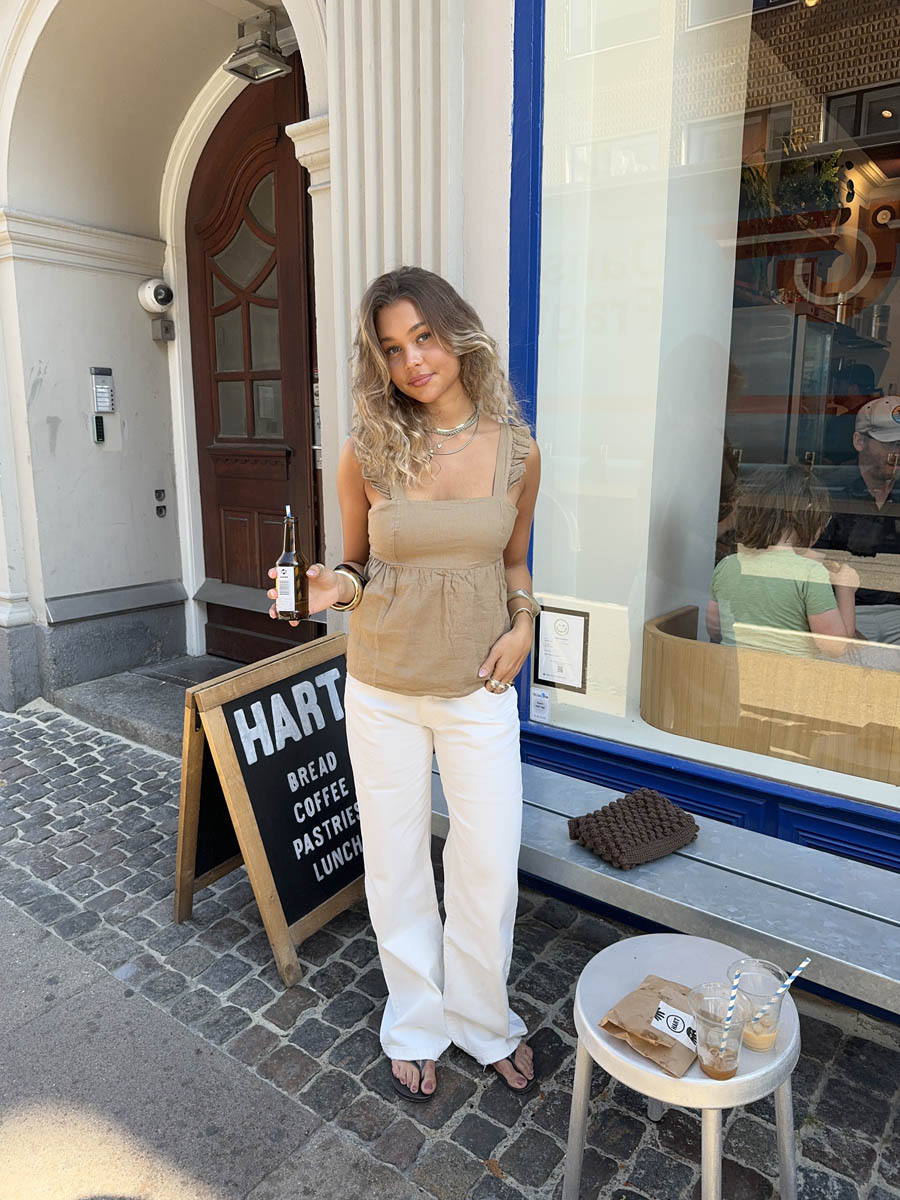 Noor top in linen blend – Dark beige