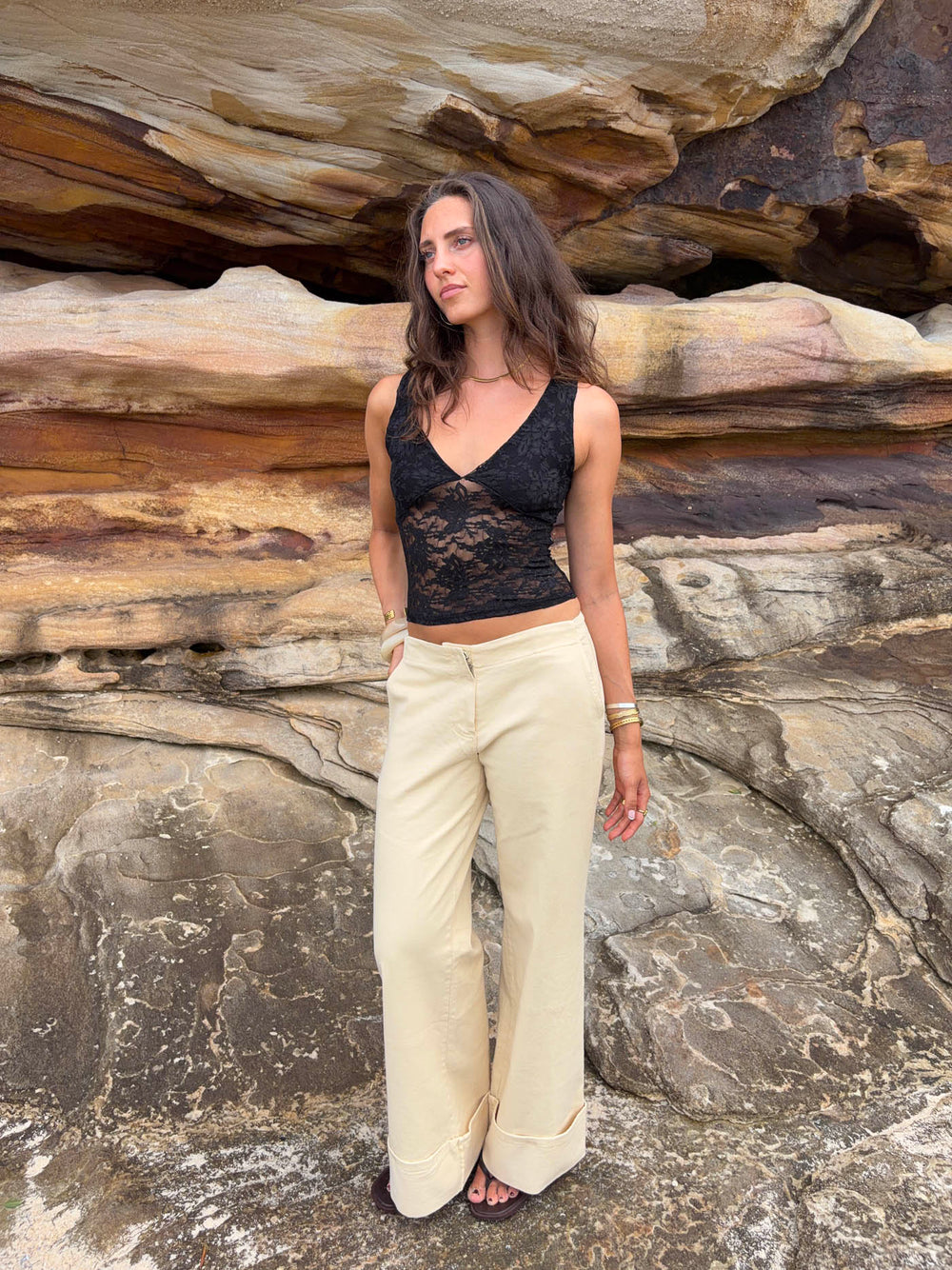 Yana top with lace - Black