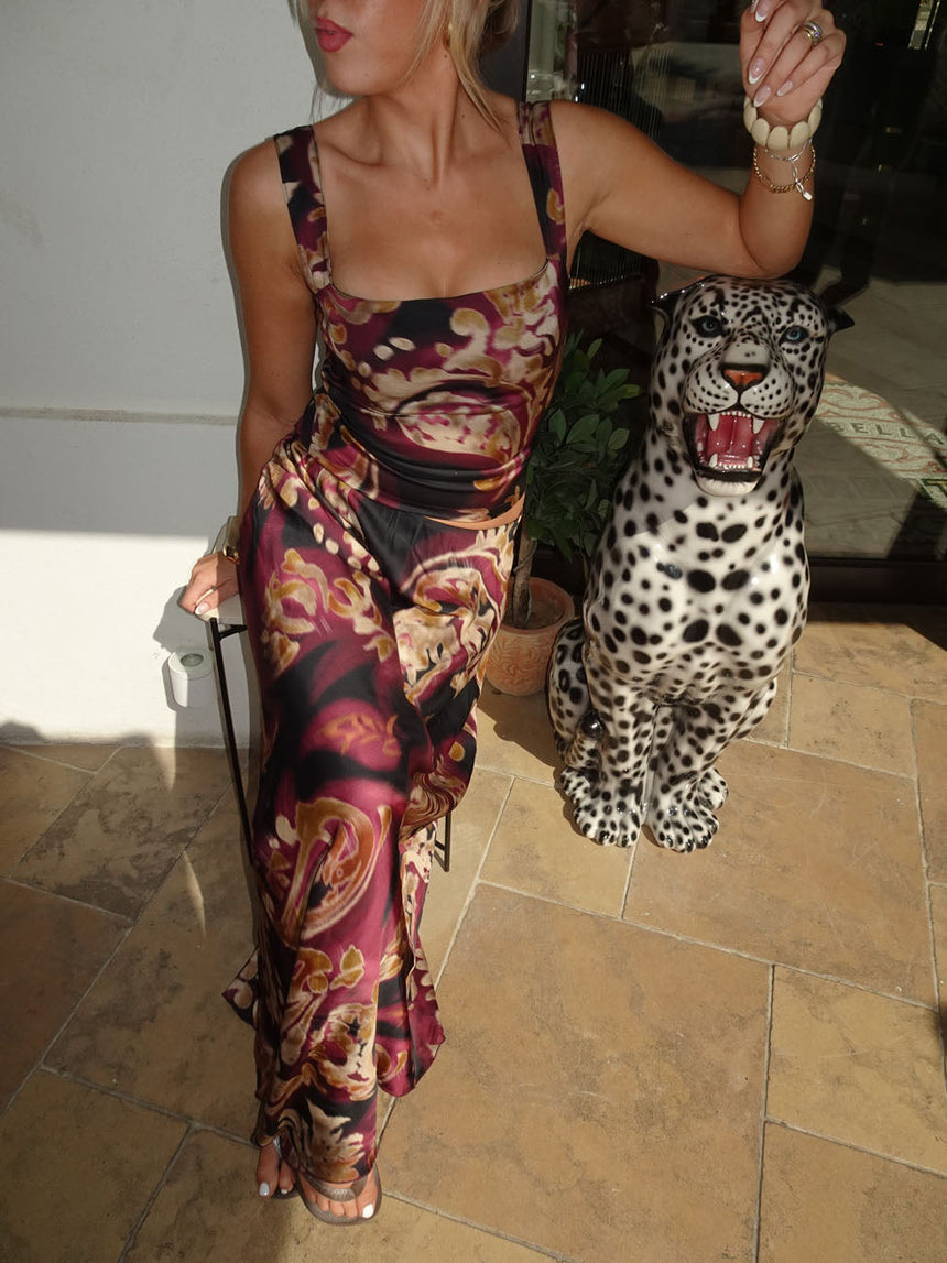 Tilyana top with pattern – black/beige/purple