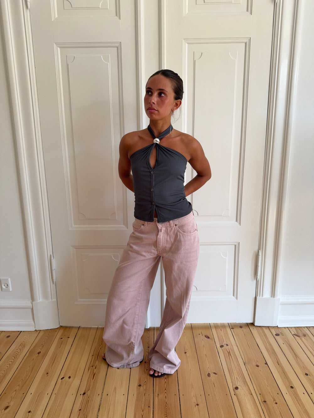 Loulou top with pearl detail - Grey