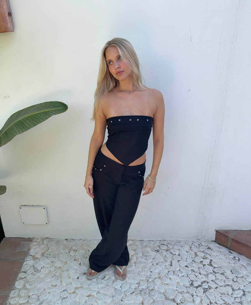 Josifina top with metal rings – Black