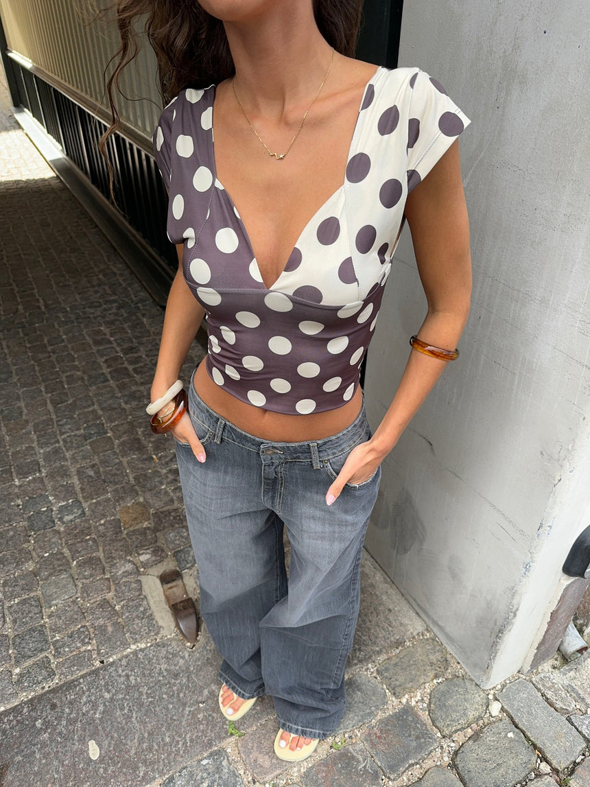 Nickeline v-neck top with polka dots - Brown/off white
