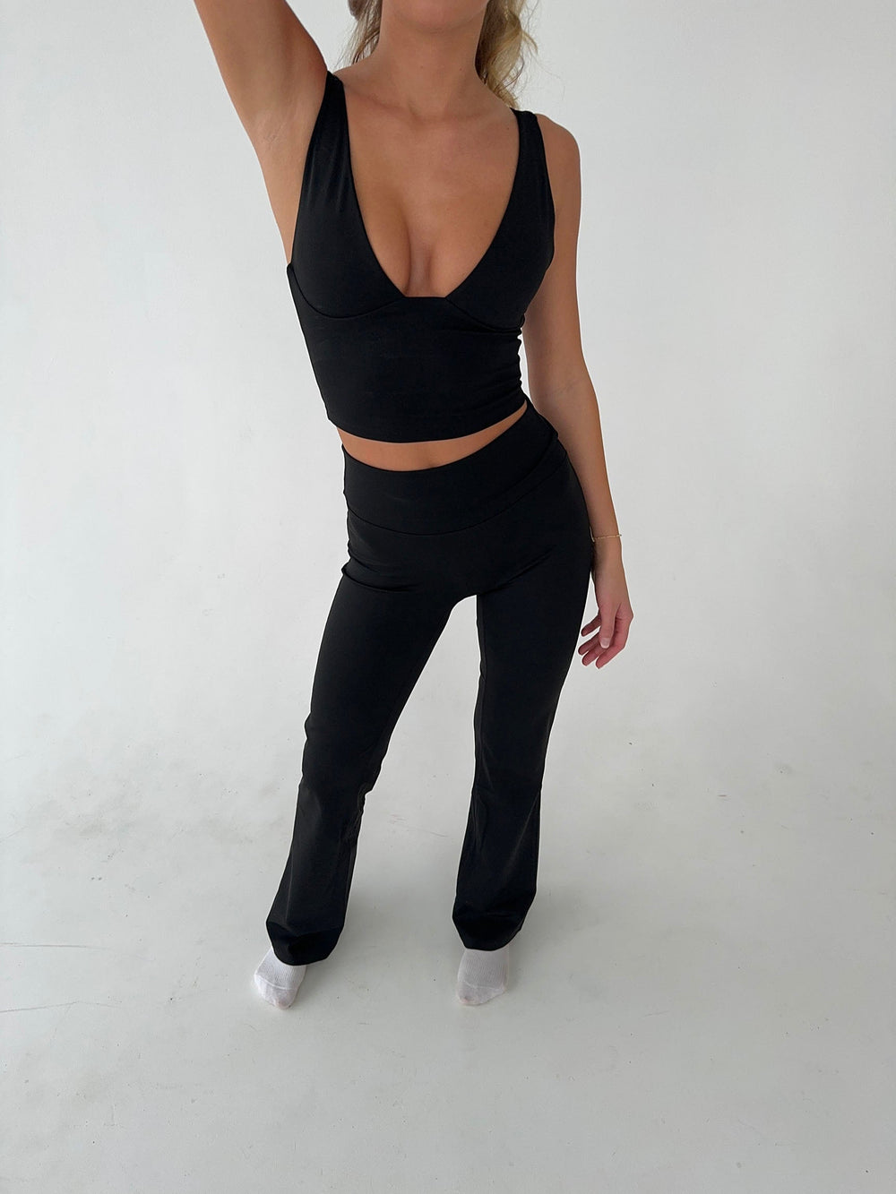Ultimate v-neck top - Jet Black