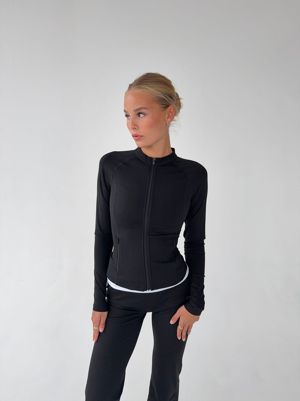 Essential zip up jacket - Jet black