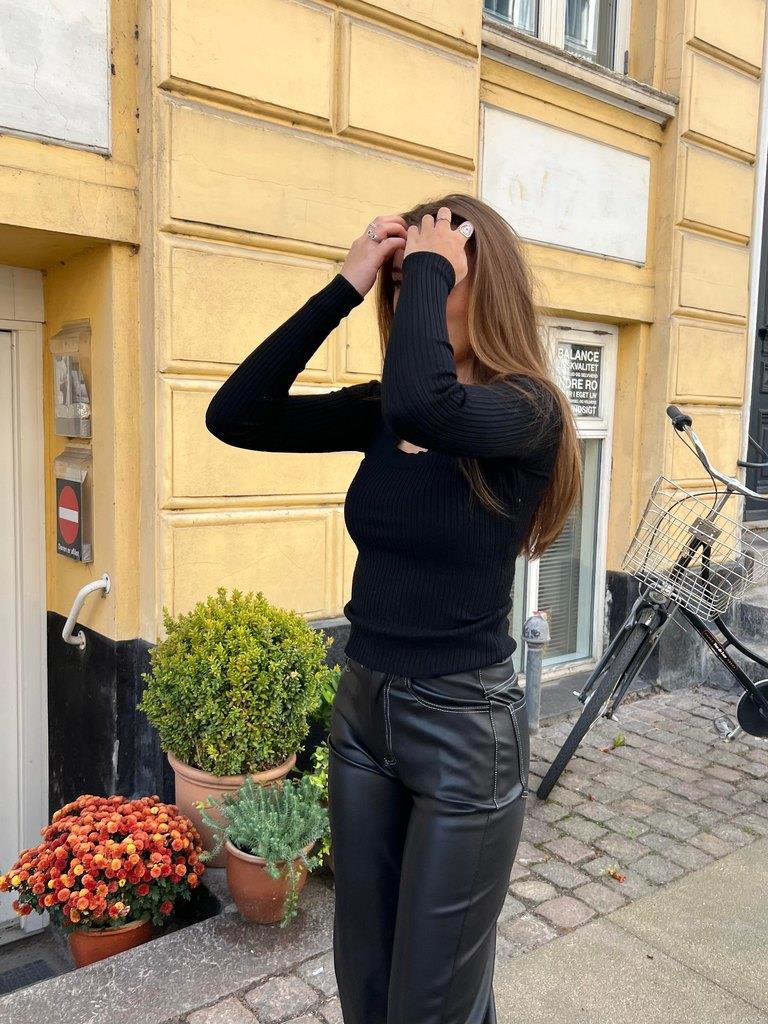 Mana knit blouse - black